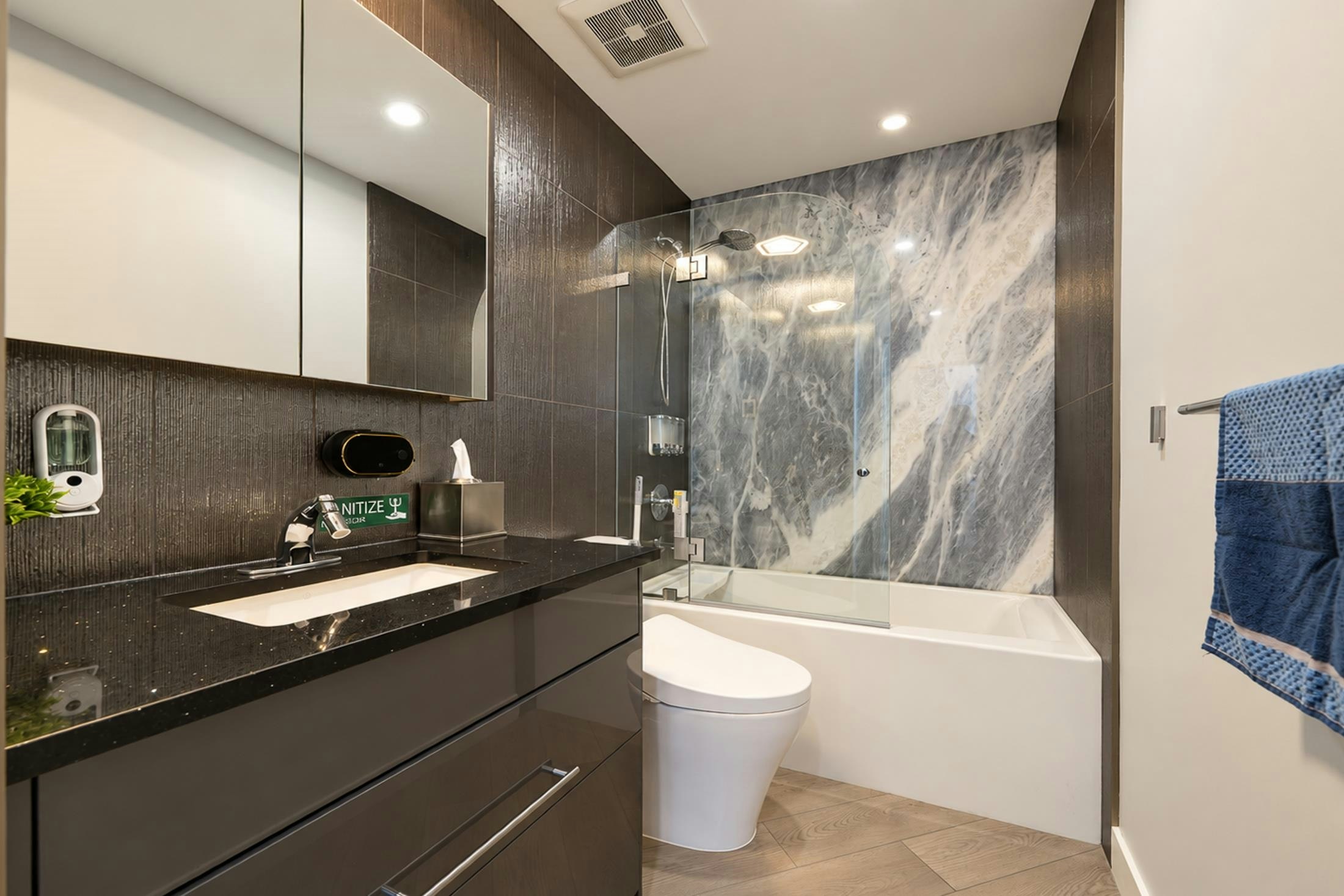2303-691 North Road, Burnaby, BC, V3J 0H9 - 21