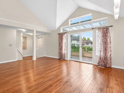 1599 Plateau Crescent - 5
