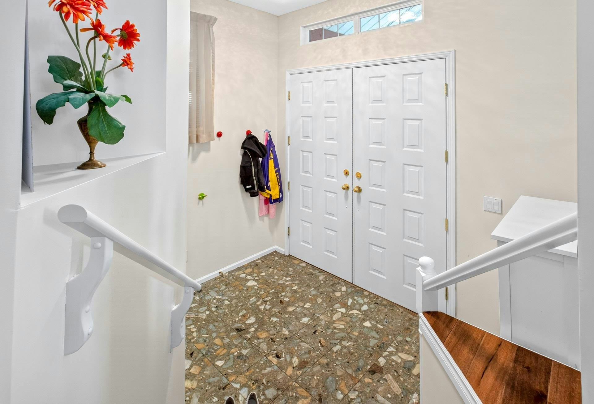 1599 Plateau Crescent - 3