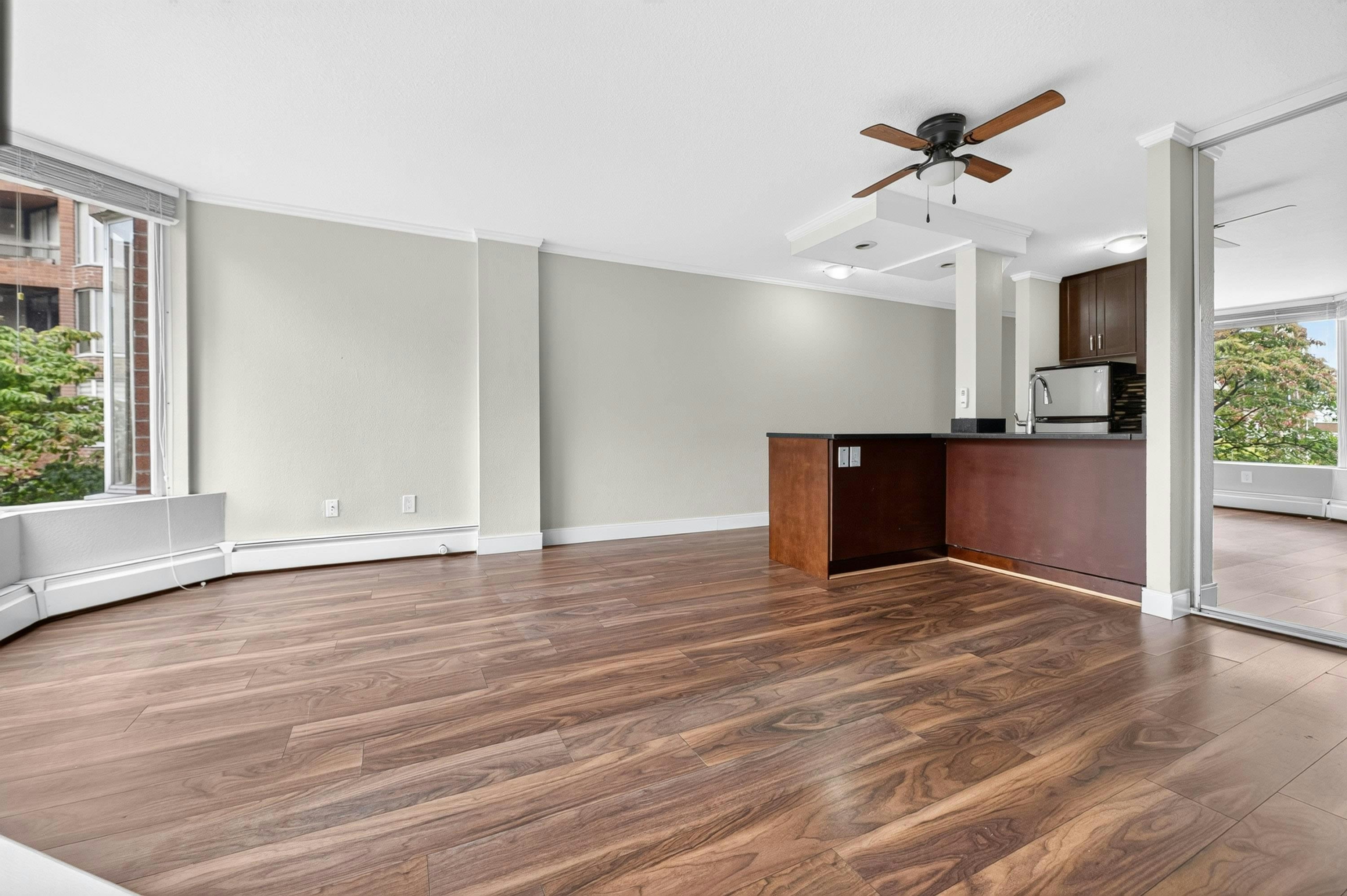 313-950 Drake Street - 4