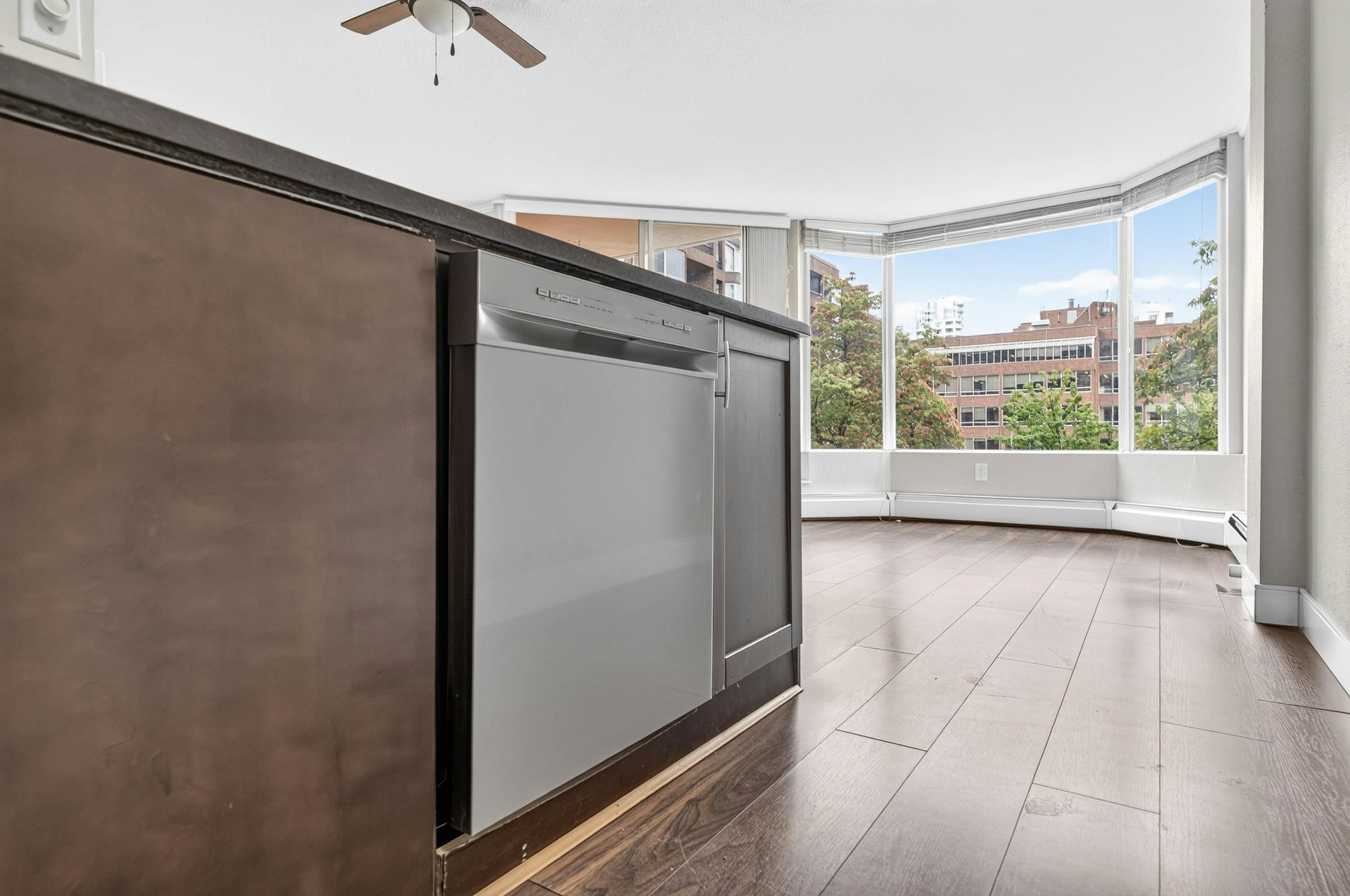 313-950 Drake Street, Vancouver, BC, V6Z 2B9 - 14