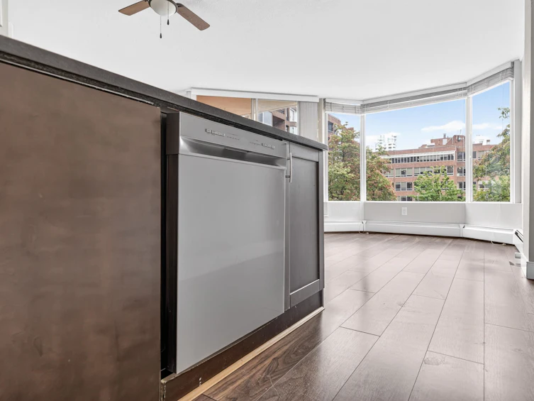 313-950 Drake Street, Vancouver, BC, V6Z 2B9 - 14