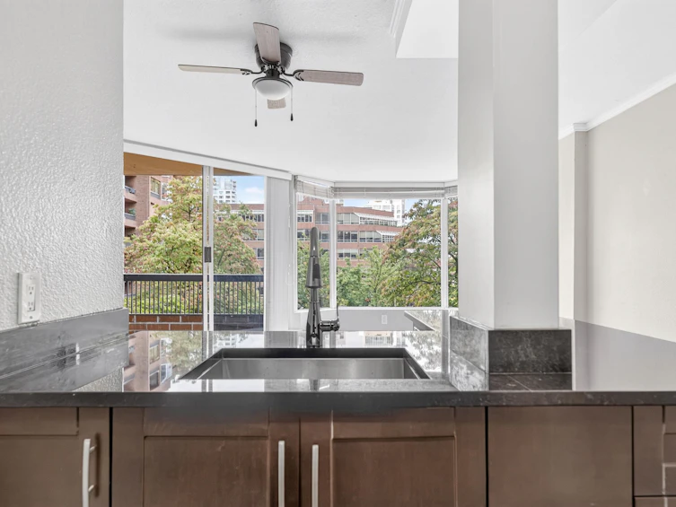 313-950 Drake Street, Vancouver, BC, V6Z 2B9 - 19