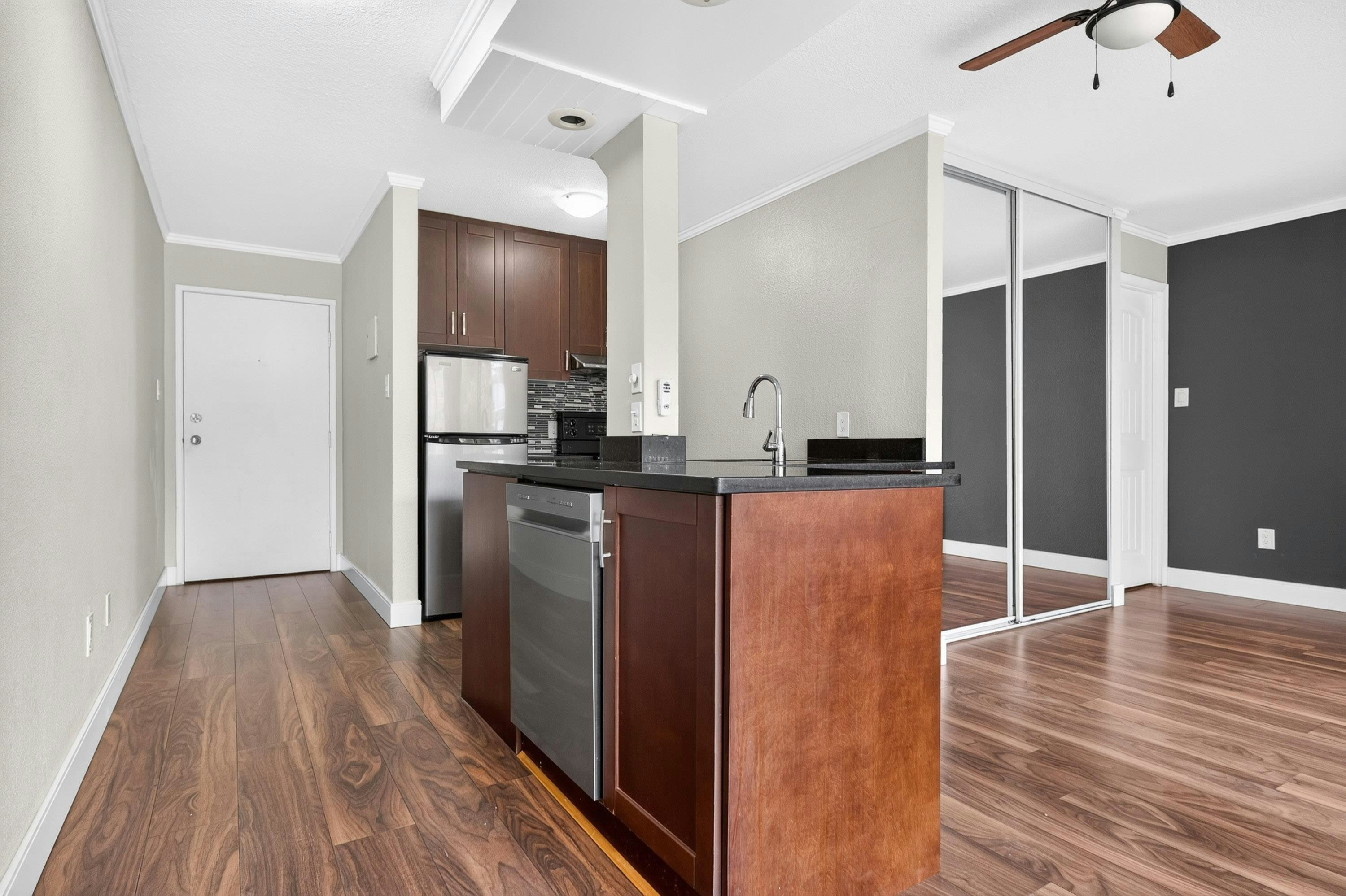 313-950 Drake Street, Vancouver, BC, V6Z 2B9 - 15