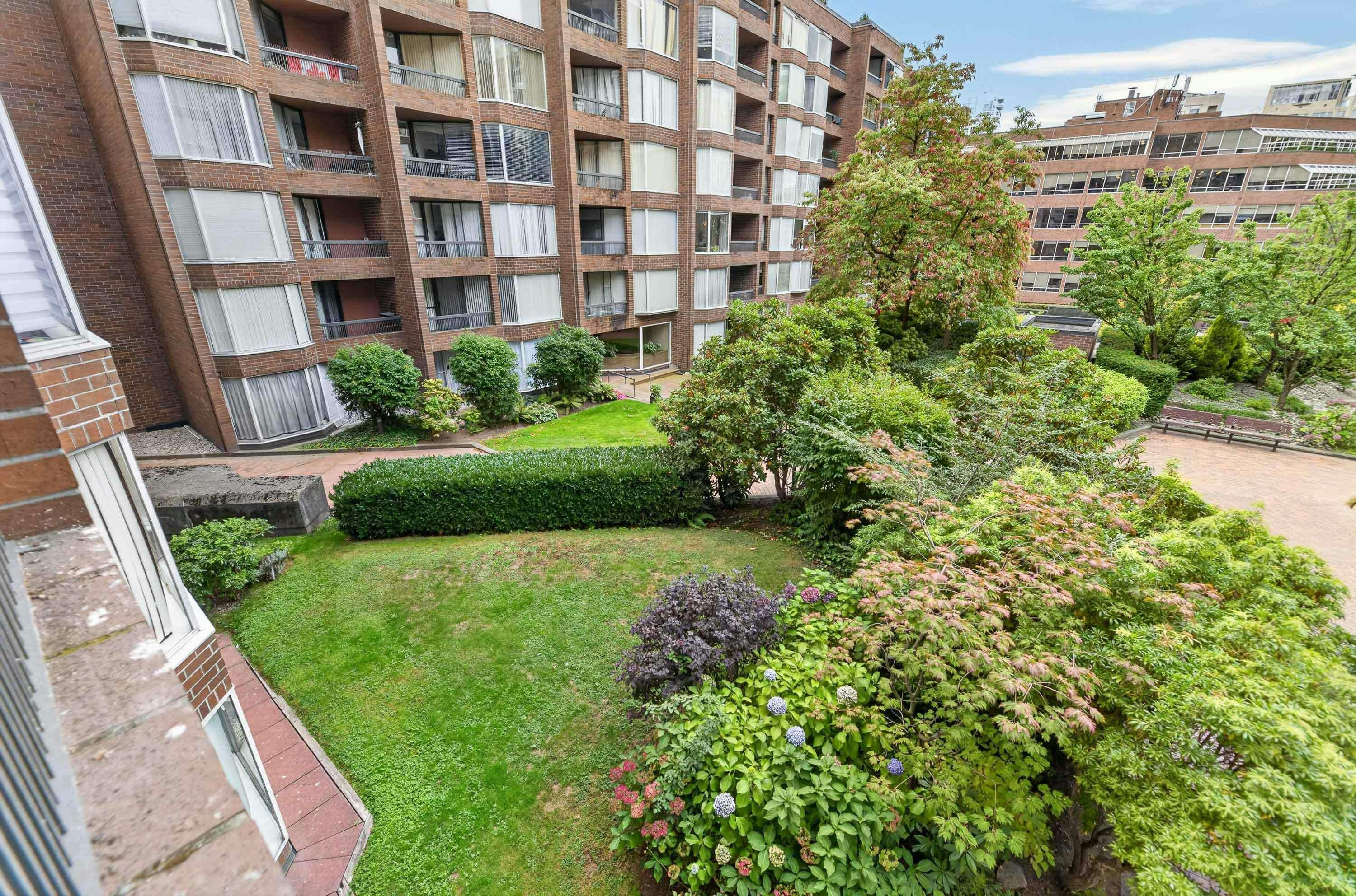 313-950 Drake Street, Vancouver, BC, V6Z 2B9 - 26
