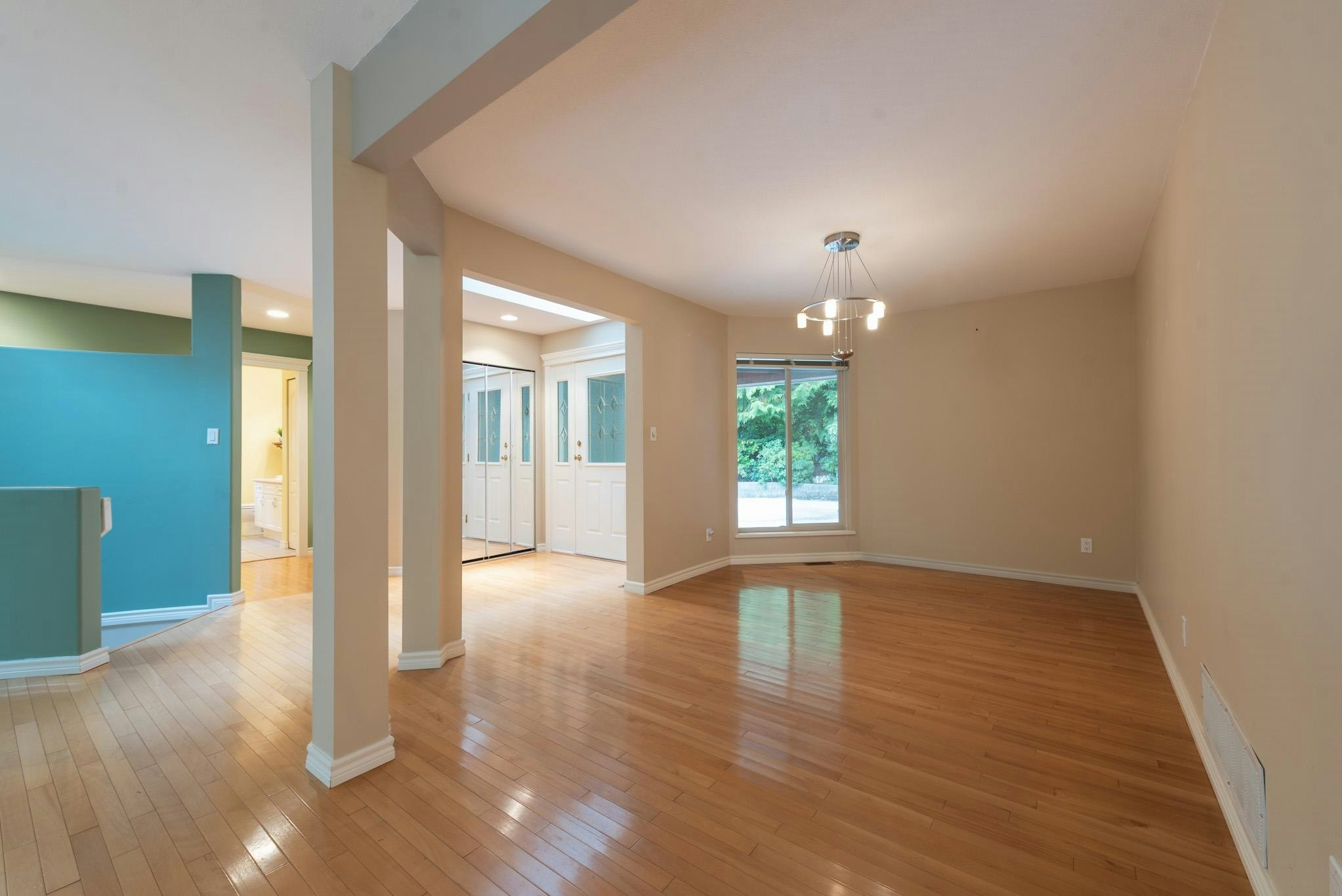1305 Gower Point Road, Gibsons, BC, V0N 1V3 - 8