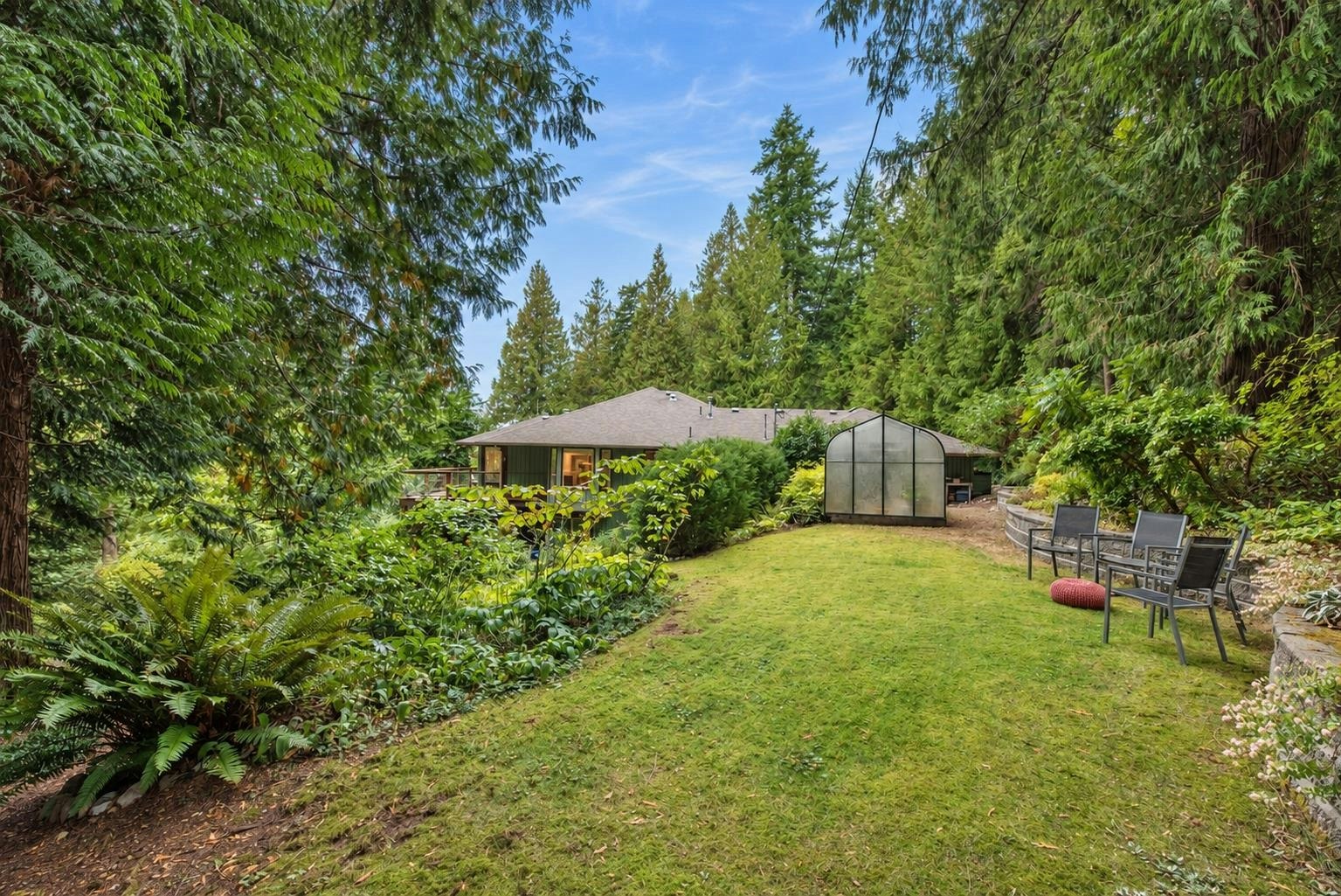 1305 Gower Point Road, Gibsons, BC, V0N 1V3 - 38