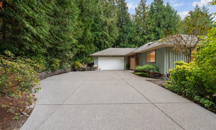 1305 Gower Point Road