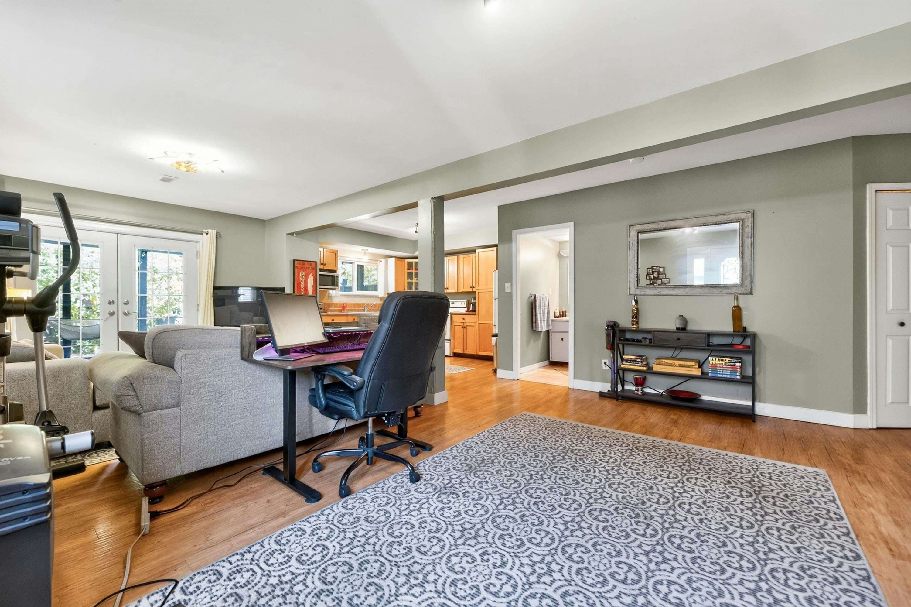 1-808 Ramona Place - 4