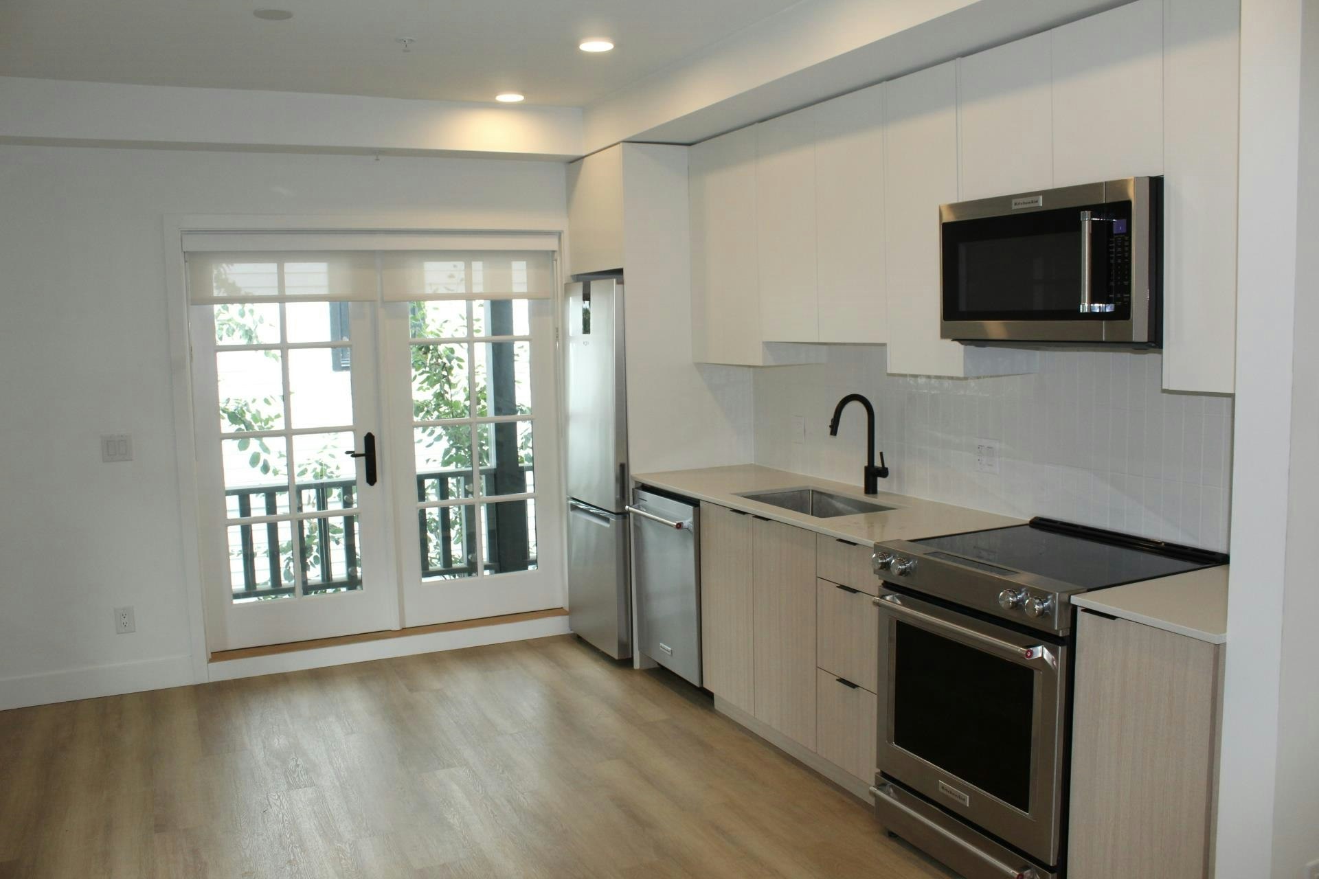202-1306 Laval Square, Coquitlam, BC, V3K 0H4 - 3