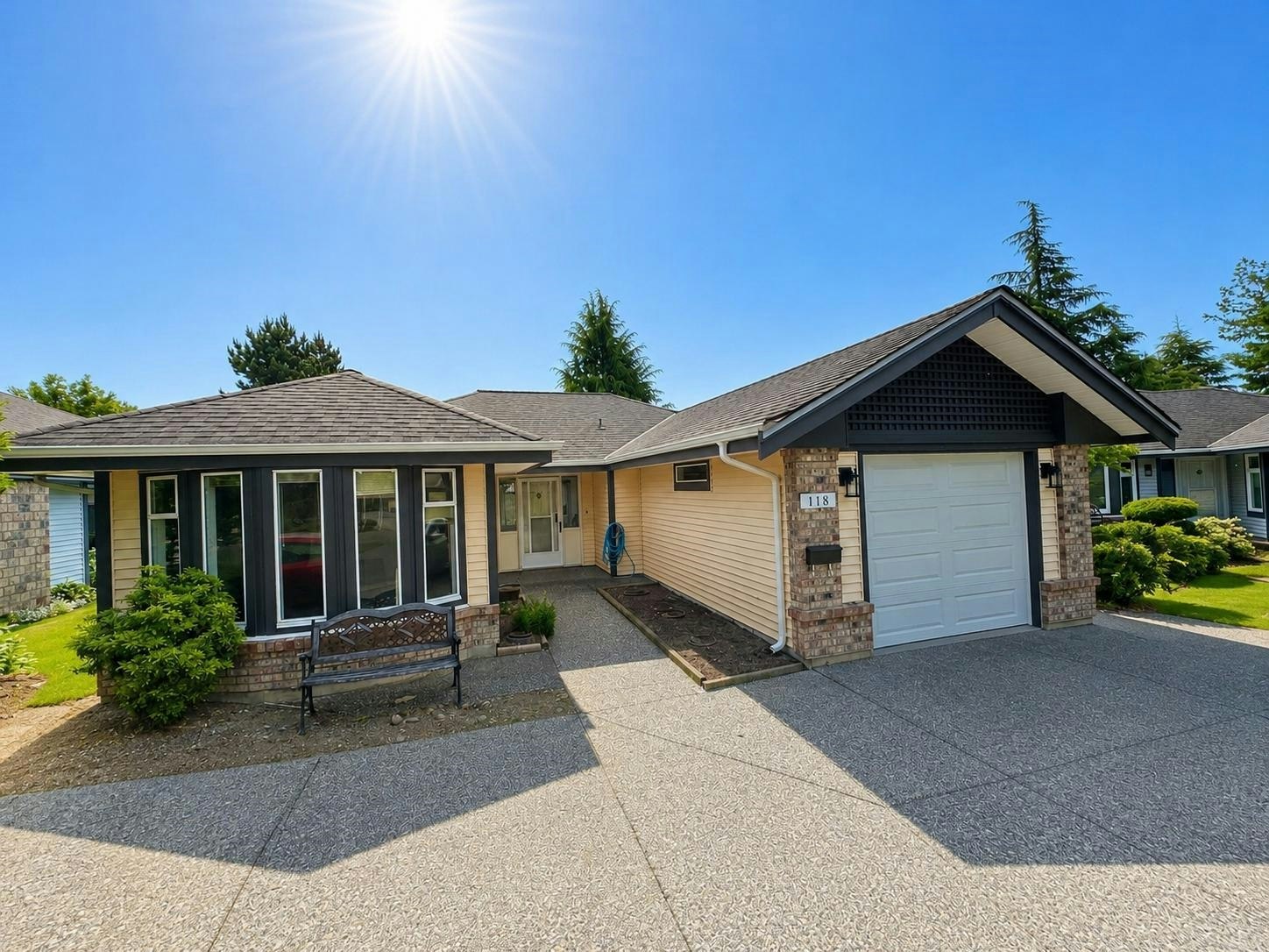118-14220 19a Avenue, Surrey, BC, V4A 8K8