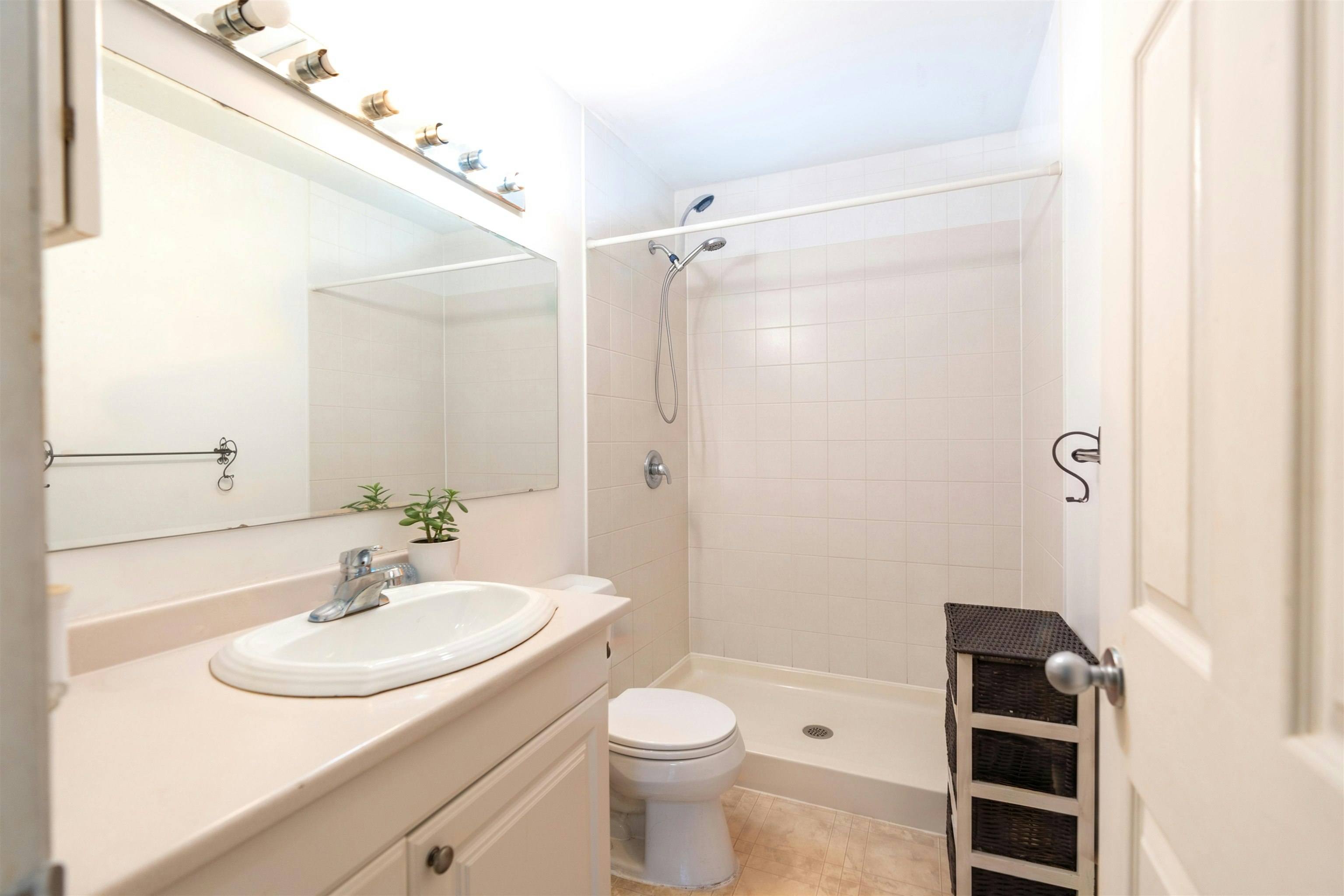 4567 202 Street, Langley, BC, V3A 6M6 - 14