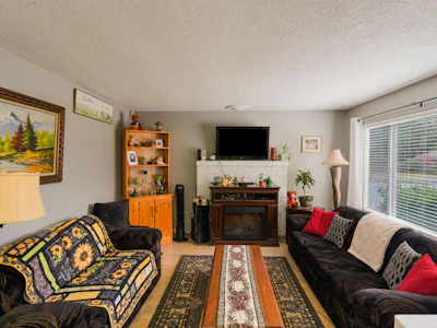 4567 202 Street - 5