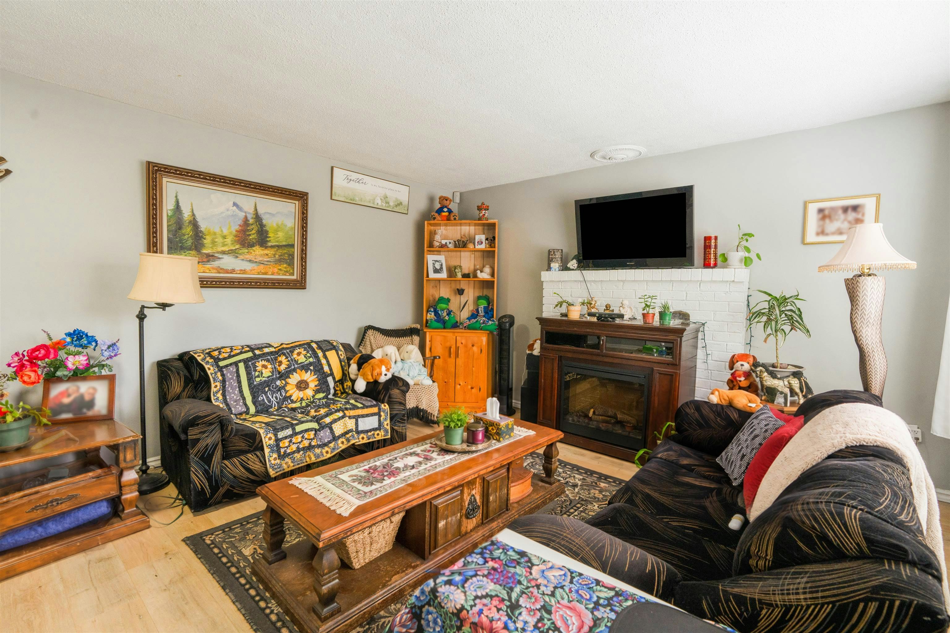 4567 202 Street - 4