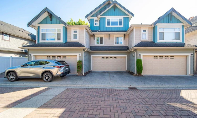 16-11393 Steveston Highway