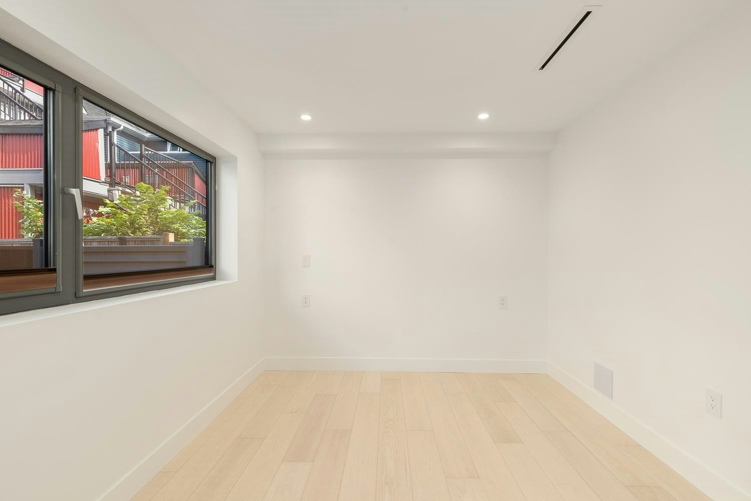 22 W 14th Avenue, Vancouver, BC, V5Y 1W6 - 12