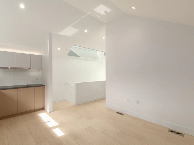 22 W 14th Avenue, Vancouver, BC, V5Y 1W6 - 6