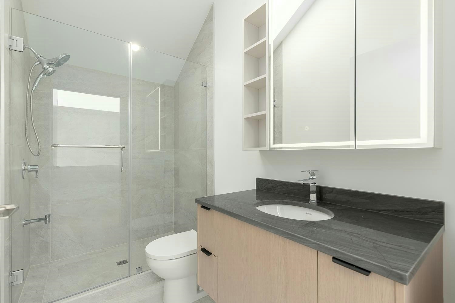 22 W 14th Avenue, Vancouver, BC, V5Y 1W6 - 11