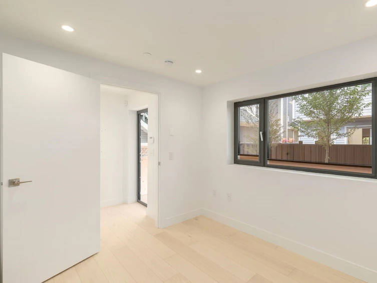 22 W 14th Avenue, Vancouver, BC, V5Y 1W6 - 13