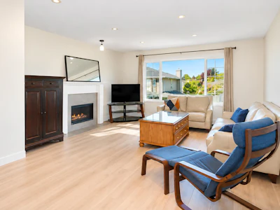 138-1140 Castle Crescent - 3