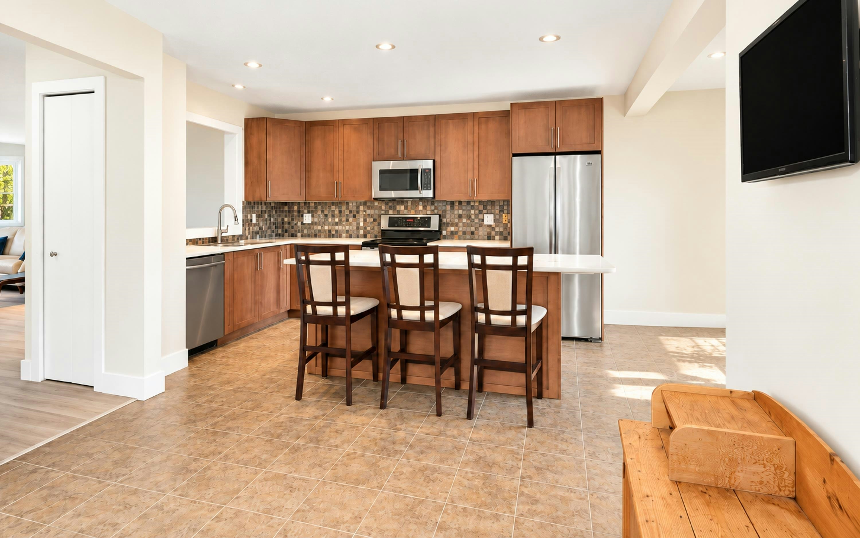 138-1140 Castle Crescent, Port Coquitlam, BC, V3C 5R1 - 9