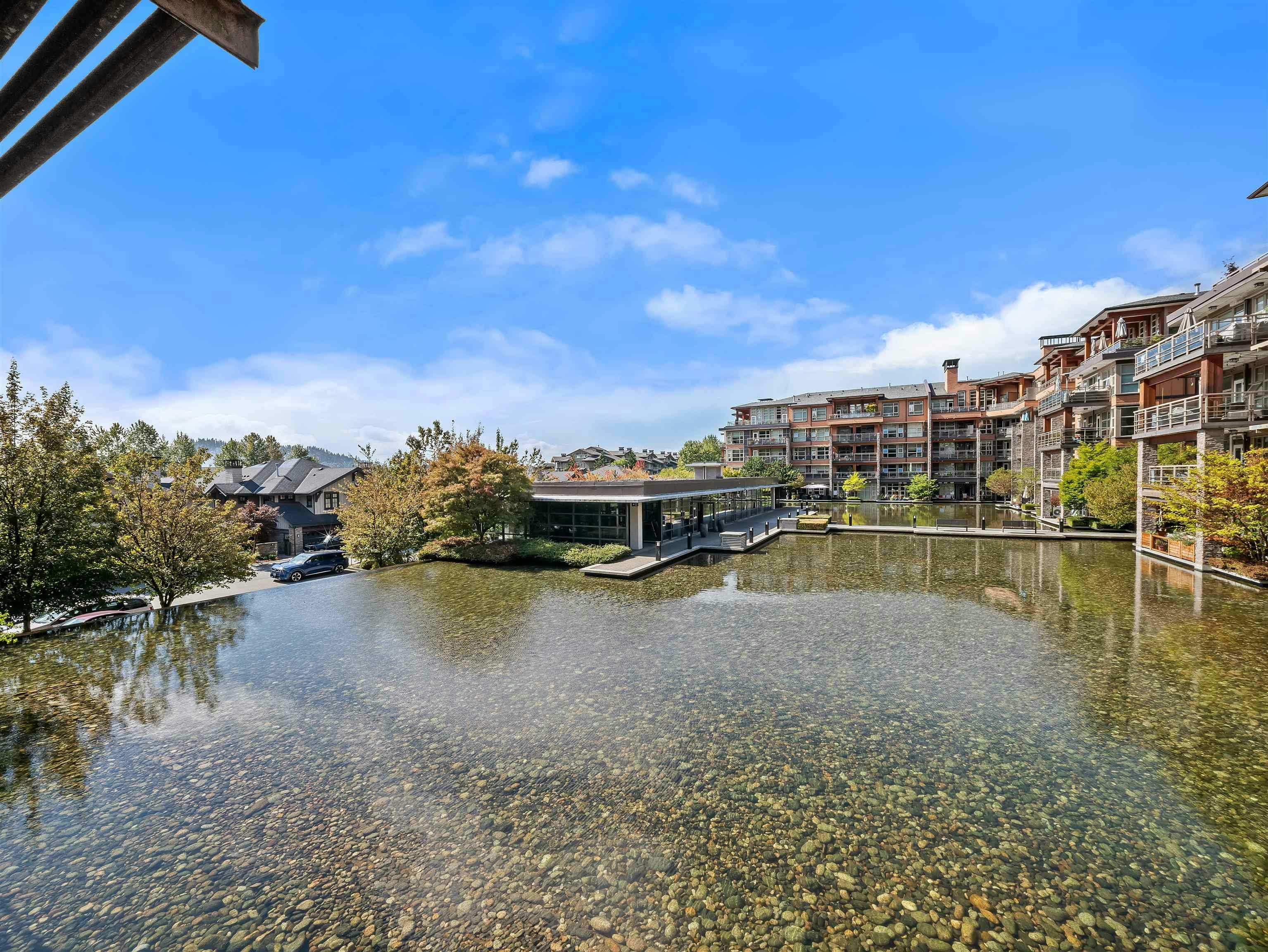 215-3606 Aldercrest Drive, North Vancouver, BC, V7G 0A3
