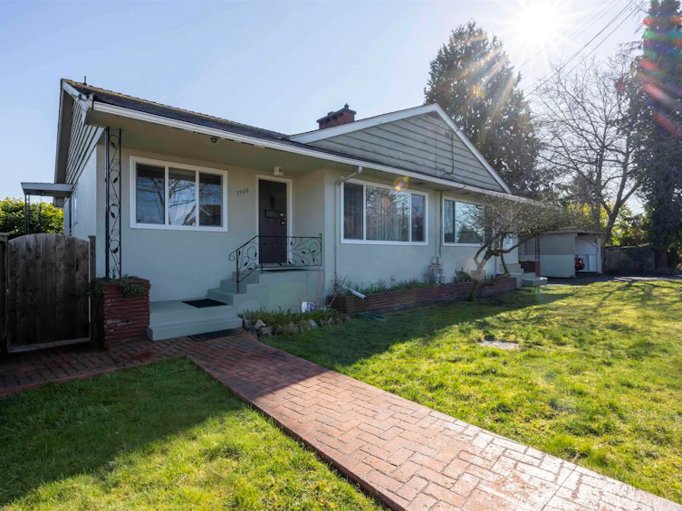 7720-7722 Graham Avenue, Burnaby, BC, V3N 1V4