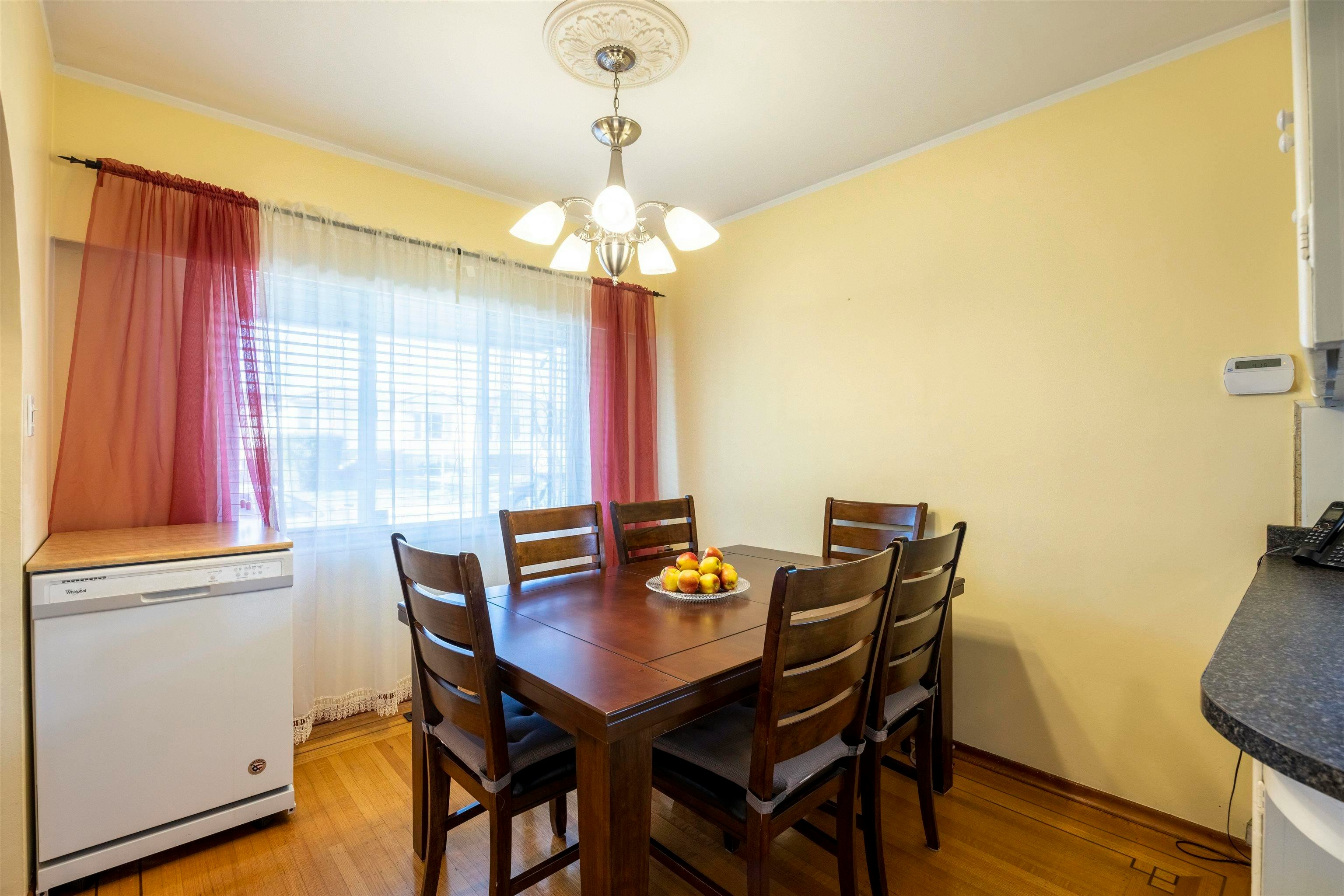 7720-7722 Graham Avenue, Burnaby, BC, V3N 1V4 - 27