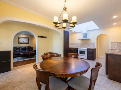 7720-7722 Graham Avenue - 4