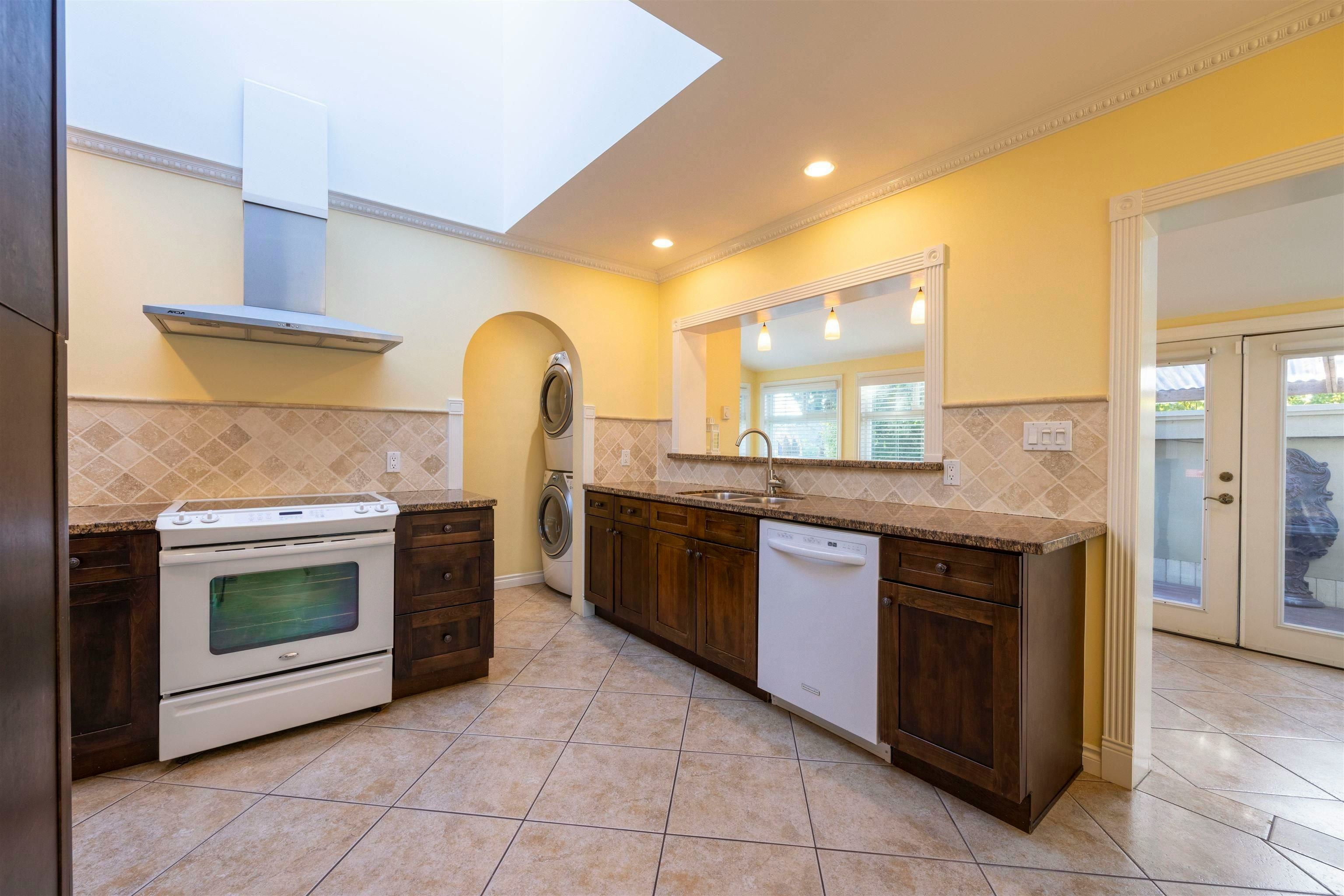 7720-7722 Graham Avenue, Burnaby, BC, V3N 1V4 - 6