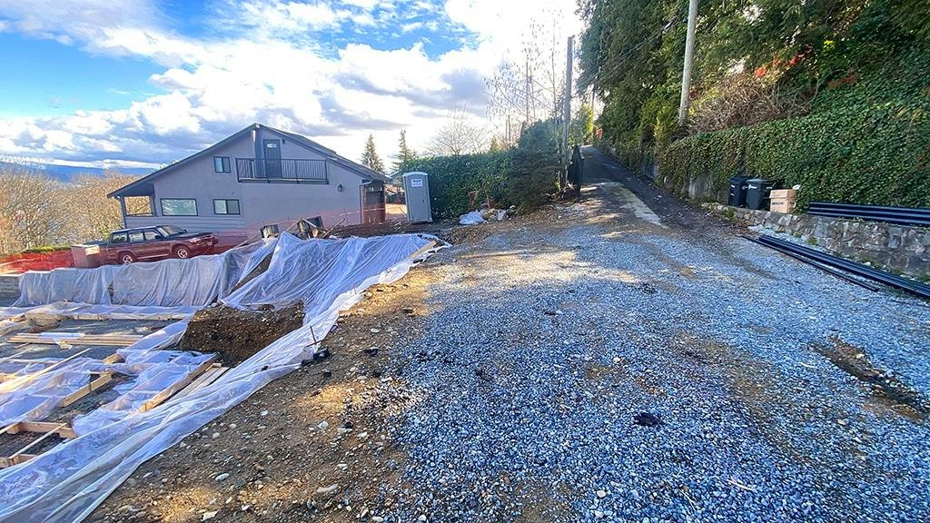 5645 Highfield Drive, Burnaby, BC, V5B 1E4 - 17
