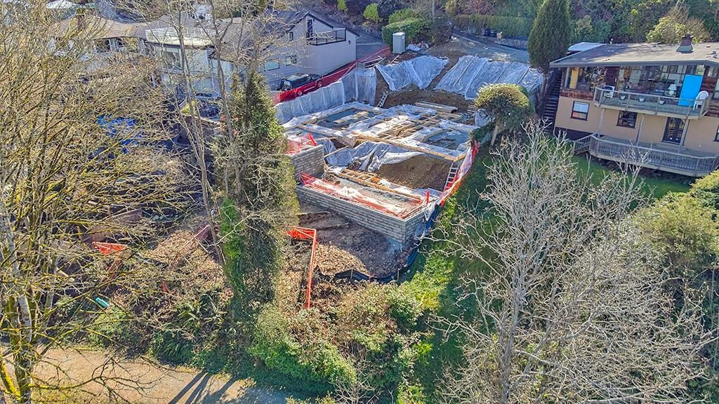 5645 Highfield Drive, Burnaby, BC, V5B 1E4 - 6
