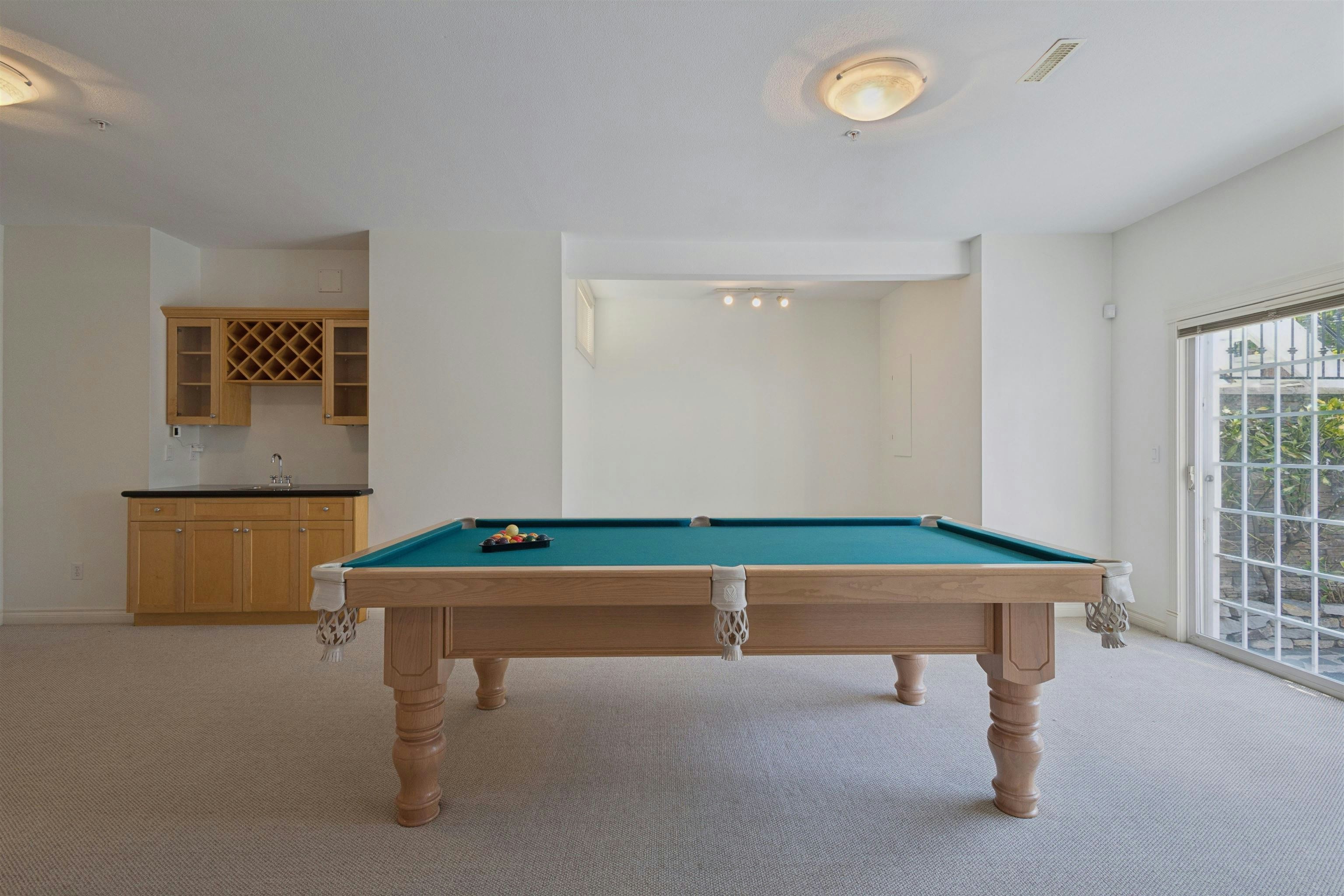 1160 W 57th Avenue, Vancouver, BC, V6P 1S5 - 28
