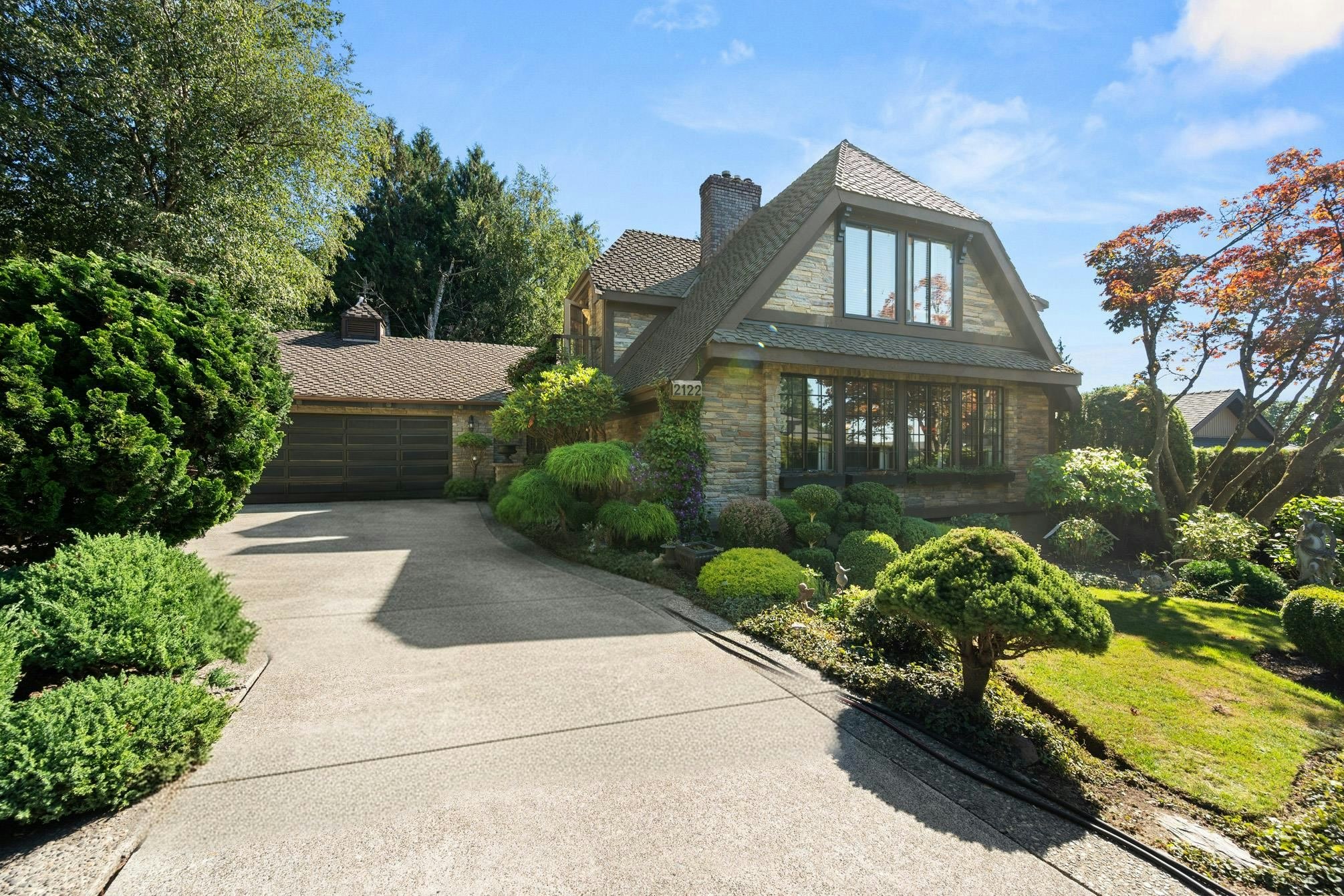 2122 Everett Street - 2