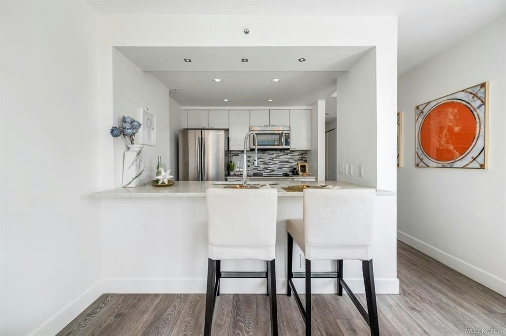 9xx-1200 Alberni Street, Vancouver, BC, V6E 1A6 - 9