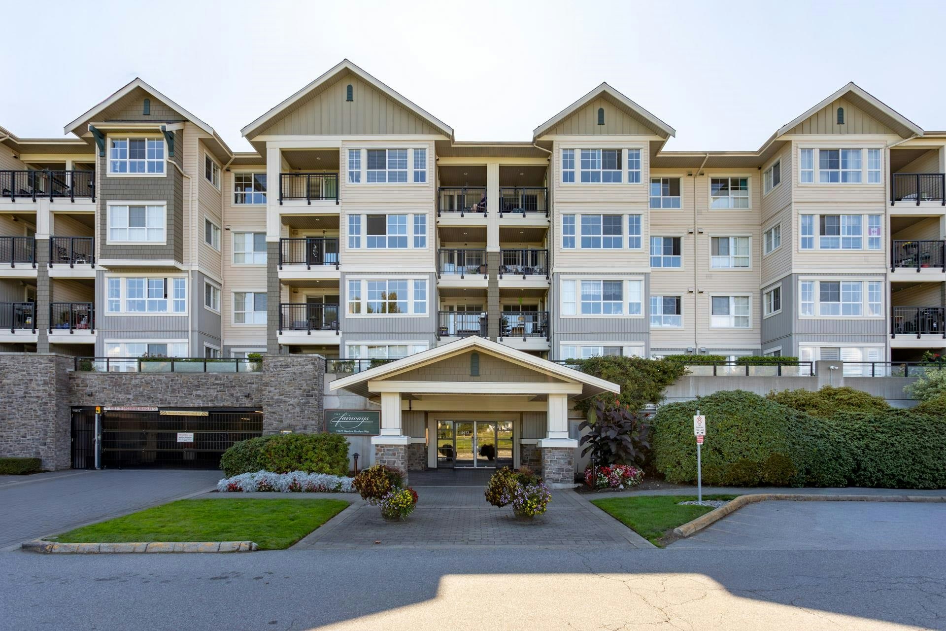 227-19673 Meadow Gardens Way, Pitt Meadows, BC, V3Y 0A1