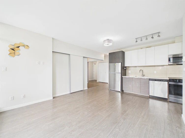 202-13303 103a Avenue, Surrey, BC, V3T 0K6 - 7