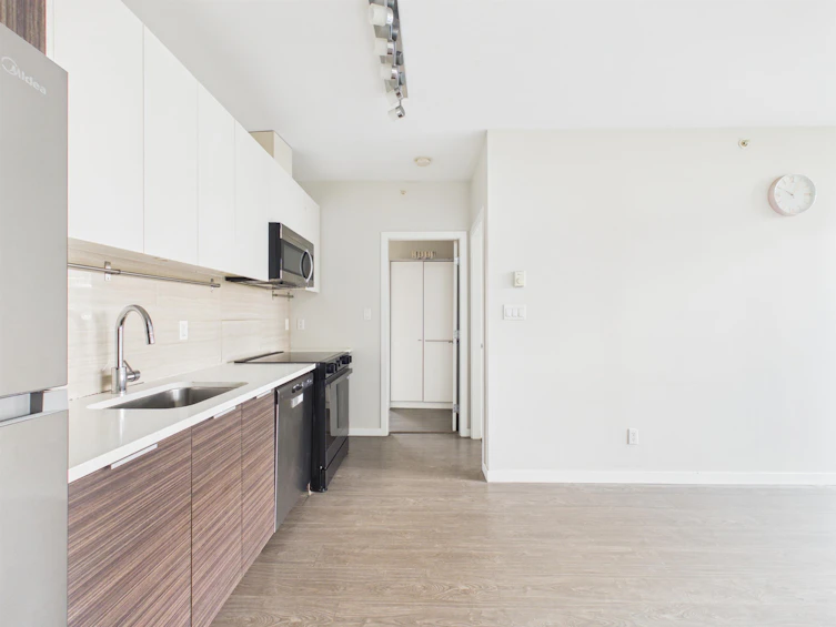 202-13303 103a Avenue, Surrey, BC, V3T 0K6 - 10