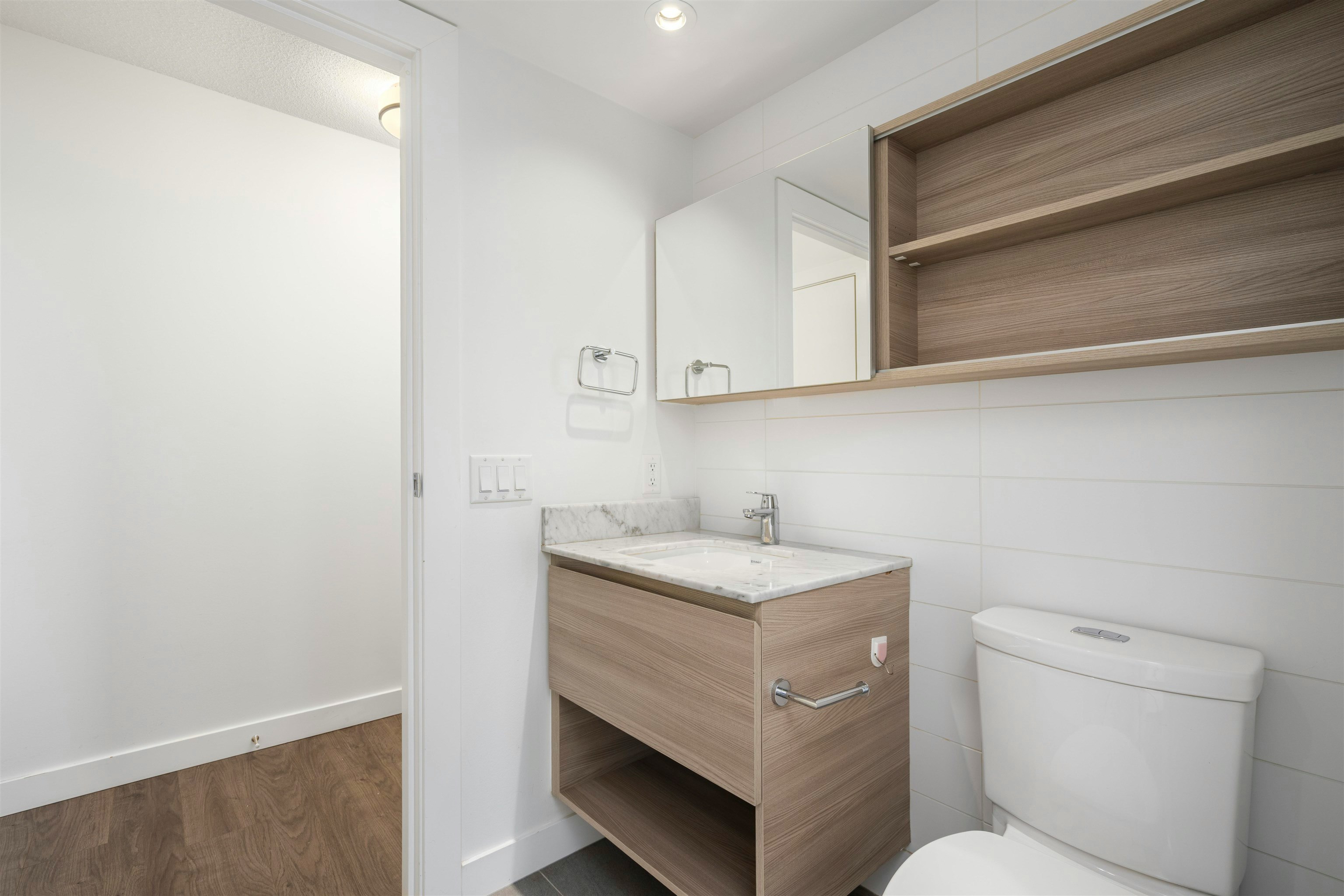 1803-988 Quayside Drive, New Westminster, BC, V3M 0L5 - 9