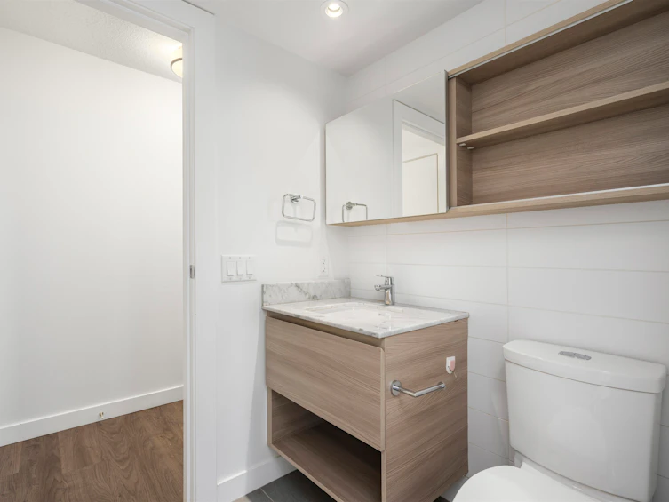 1803-988 Quayside Drive, New Westminster, BC, V3M 0L5 - 9