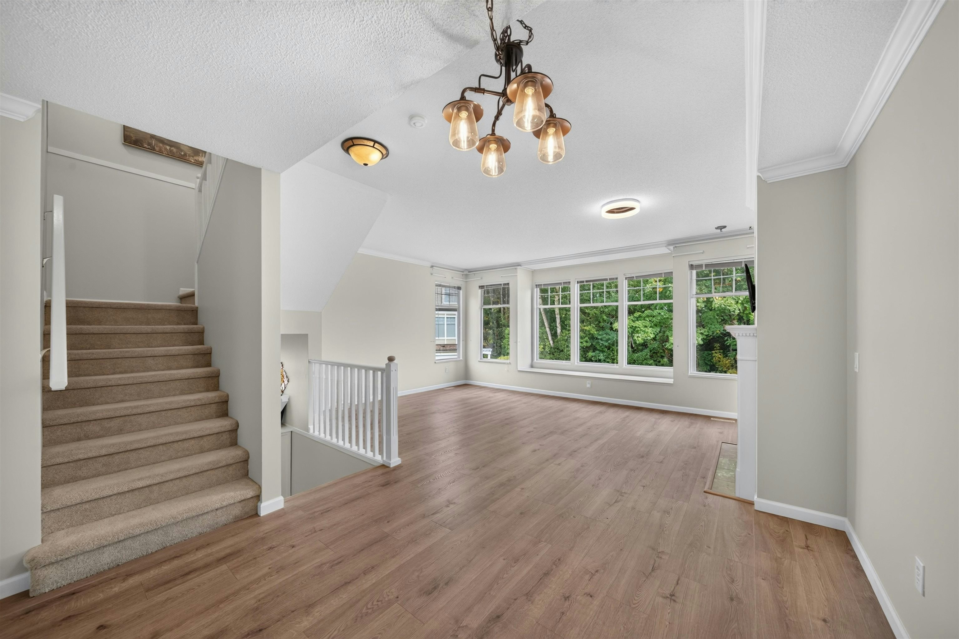 2-5950 Oakdale Road, Burnaby, BC, V5H 4R5 - 9