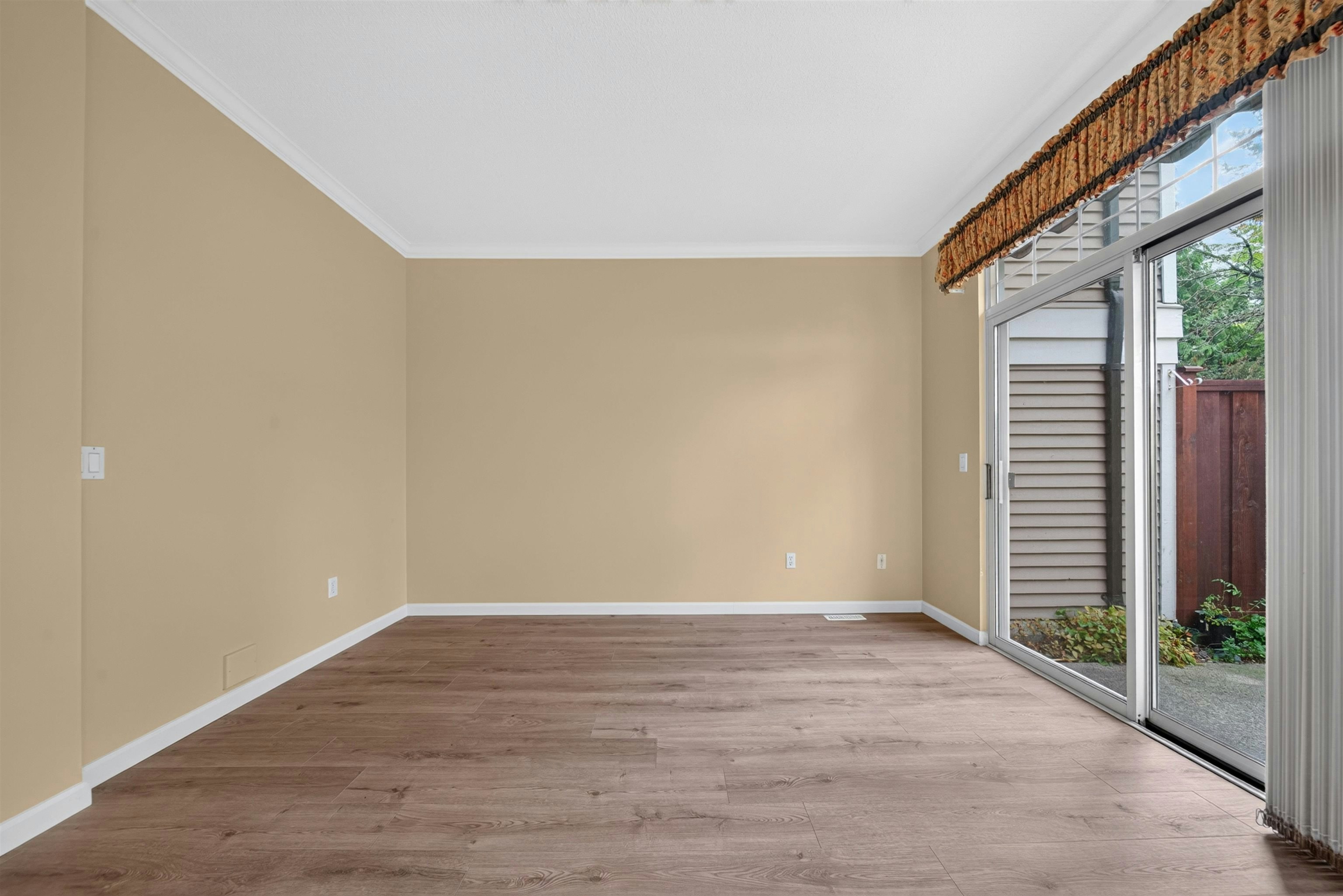 2-5950 Oakdale Road, Burnaby, BC, V5H 4R5 - 20