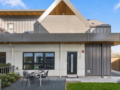 1135 W 33rd Avenue - 3