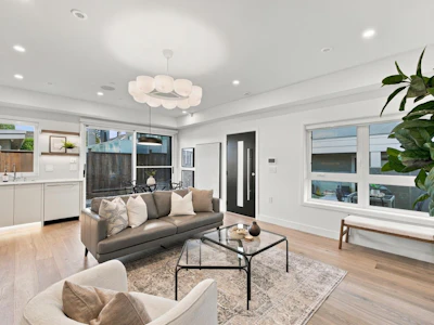 1135 W 33rd Avenue - 5