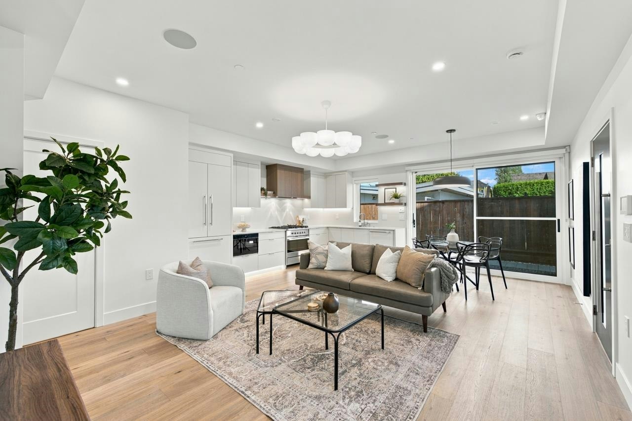 1135 W 33rd Avenue - 4