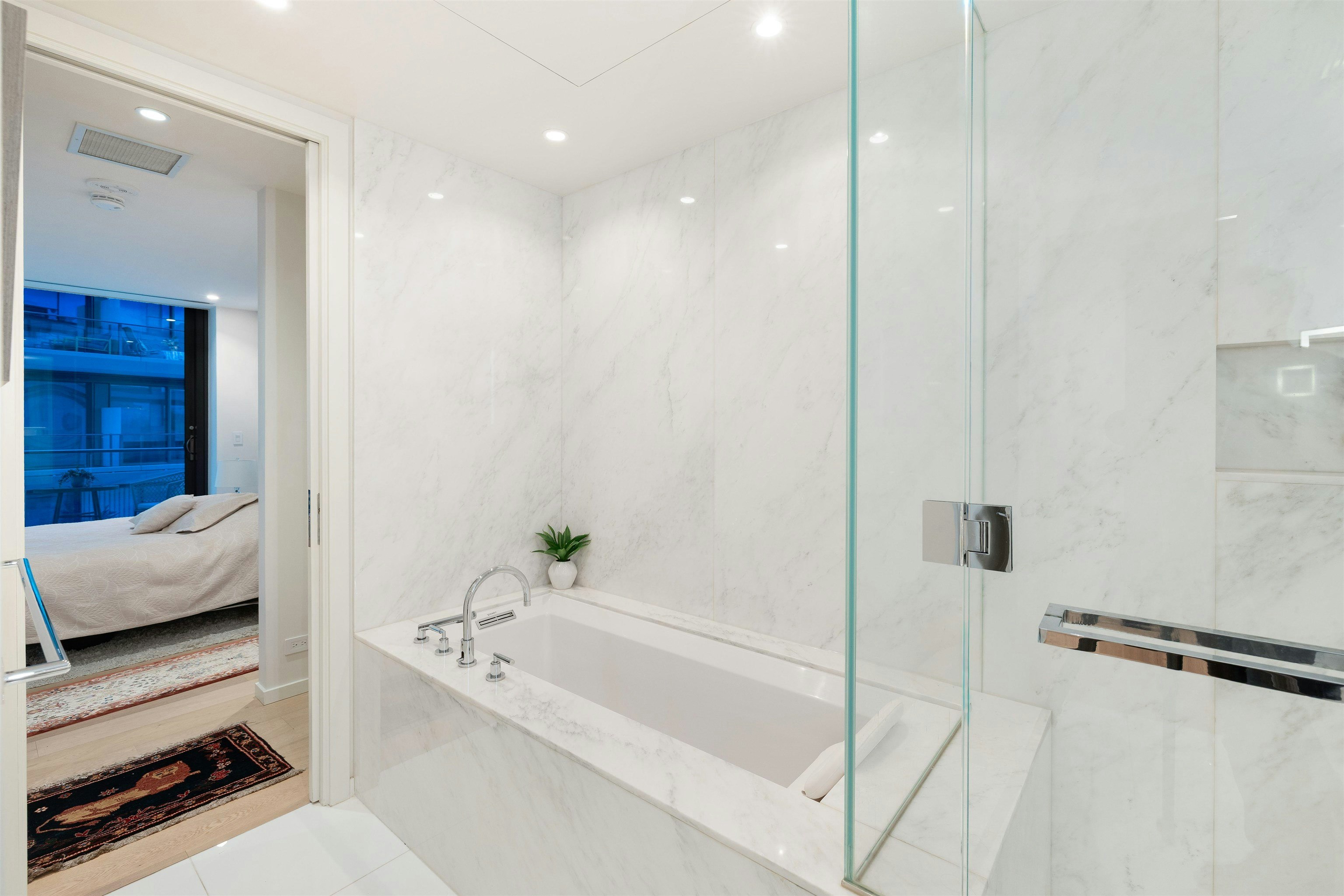 402-1355 Bellevue Avenue, West Vancouver, BC, V7T 0B4 - 22