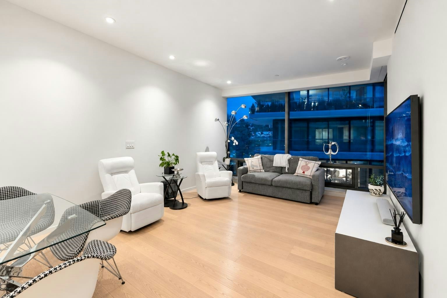 402-1355 Bellevue Avenue, West Vancouver, BC, V7T 0B4 - 7