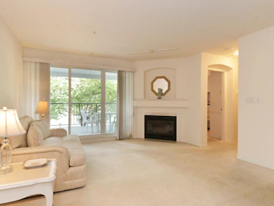 101-20976 56 Avenue - 5