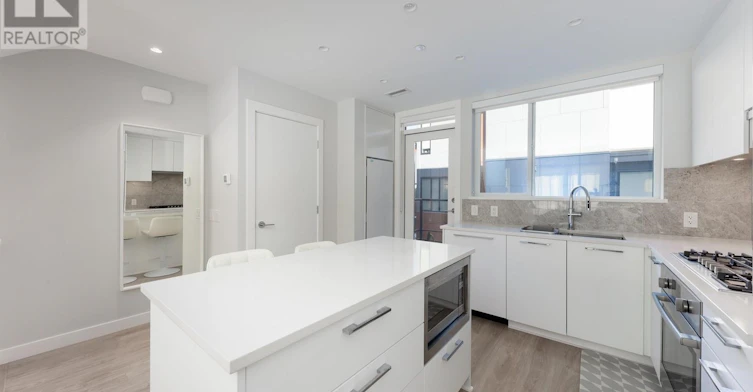 Townhouse-2728 Acadia Road, Vancouver, BC, V6T 0E6 - 4