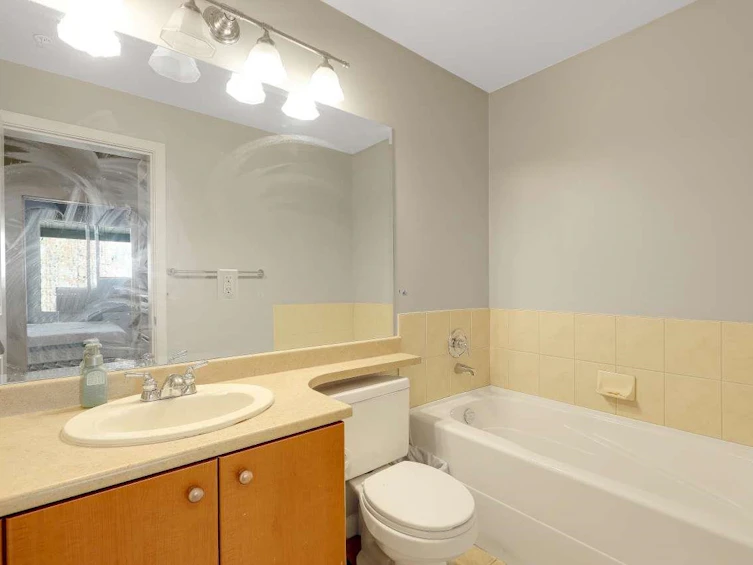 229-15380 102a Avenue, Surrey, BC, V3R 0B3 - 20